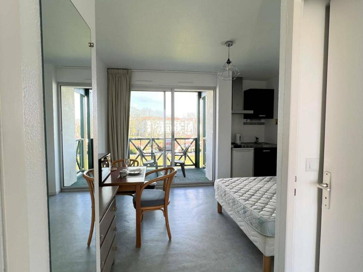 Studio Lilas A Cambo-Les-Bains : Terrasse, Parking, Proche Thermes, Internet, Animaux Acceptes - Fr-1-495-96 Exteriér fotografie